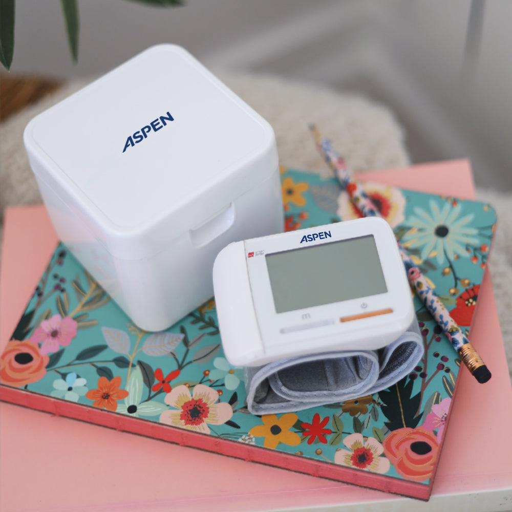 TENSIÓMETRO DIGITAL AUTOMÁTICO DE MUÑECA SMART-YE8900A
